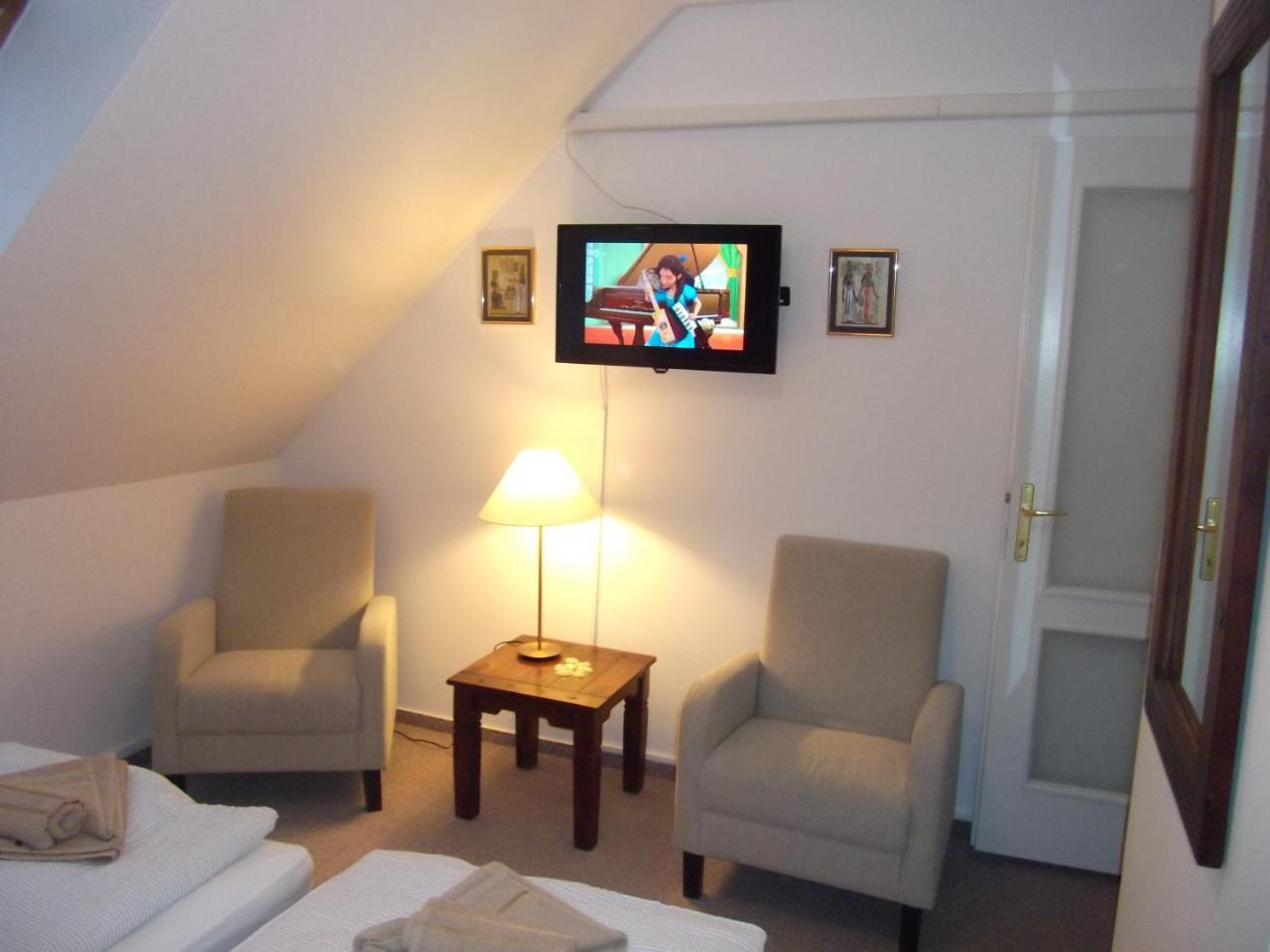 Ferienwohnung Rozsa Apartman Hévíz Exterior foto